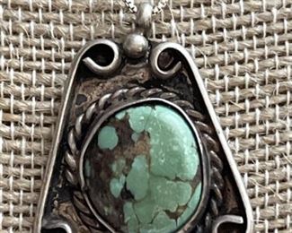Sterling Silver & Green Turquoise Southwestern Style
Necklace