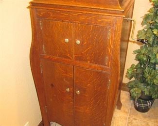 Victrola Record player - works!