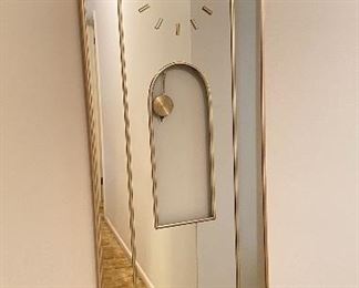 Tall Hollywood regency style mirrored pendulum clock (works).