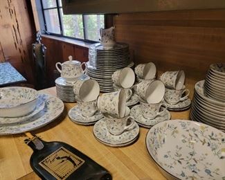 Noritake pattern is Chintz