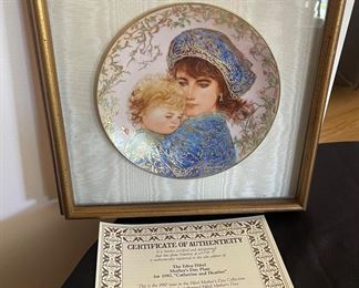 HIBEL 1987 "Catherine and Heather" Mother's Day Plate FRAMED C.O.A