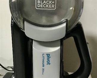 Black+Decker 20-Volt Cordless Handheld Vacuum