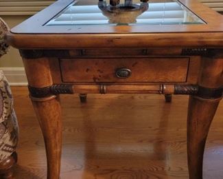 SCHANDIG DISTINCTIVE TABLES BY DESIGN - UNIQUE QUALITY FURNITURE MADE IN MADE IN GREENSBORO, NC....DECORATIVE WOODEN & GLASS TOP END TABLE.....(SCHANDIG END TABLES SELL RETAIL $600) .......OUR PRICE $100