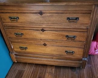Vintage dresser chest