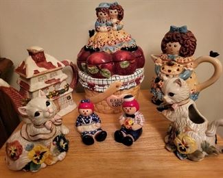 Vintage Raggedy Ann and Andy cookie jar, vintage Raggedy Ann tea pot, Raggedy Ann and Andy salt and pepper shakers 