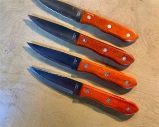 Set of 4 Wooden Handled Stainless Steak Knives