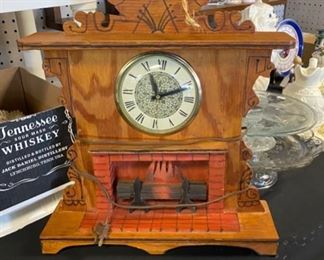 18" Vintage Wooden Electric Fireplace Clock 