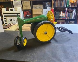 Once an old SINGER Sewing Machine, now a JOHN DEERE Tractor! 