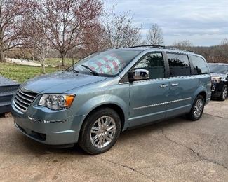 2008 Dodge Caravan, 203,776 miles 