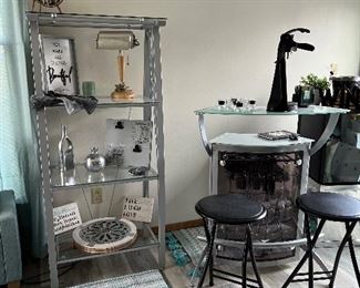 Glass top mini bar with three stools