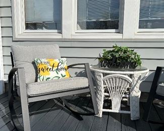 Outdoor furniture (set of 2 chairs with cushions - NEW)
