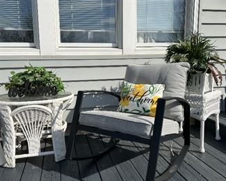 Outdoor furniture (set of 2 chairs with cushions - NEW)