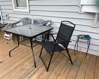 NEW outdoor table and 4 chairs