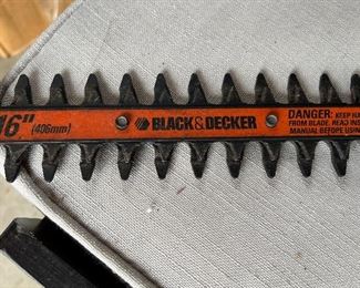Black & Decker 16" hedge trimmer
