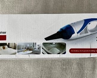 Handheld mini vacuum cleaner