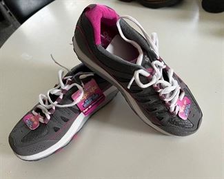 Womens shoes - size 6.5 to 8