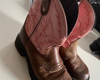 Womens shoes & Boots  - size 6.5 to 8