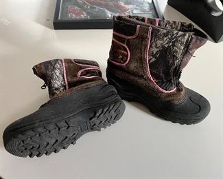 Womens shoes & Boots  - size 6.5 to 8