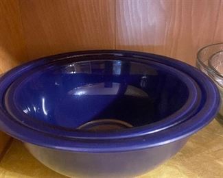 Colbalt blue Pyrex bowls 