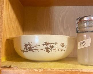 Vintage Corning ware bowl