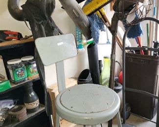 Shop chair - retro pedestal fan