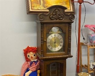 Raggedy Anne and Andy with 1 of 3 vintage clocks