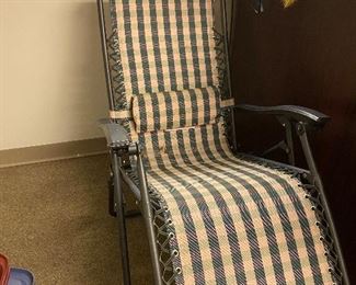 Foldable summer recliner chair 