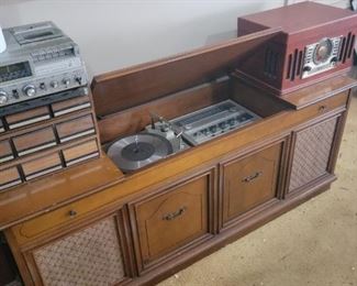 Crosley radio record player 
Console stereo (needs work)