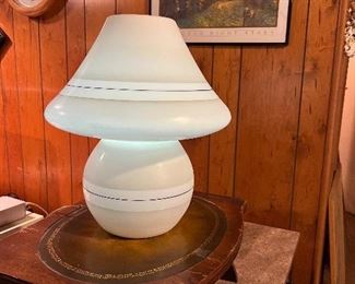 Vintage mcm mushroom lamp