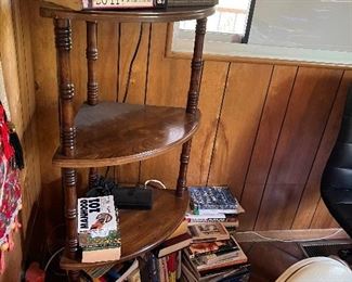 More books and bookshelf