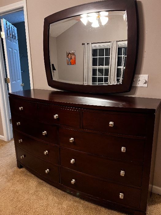 9 drawer dresser & mirror
Solid wood (heavy)
$350