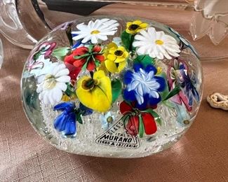 Stunning Murano glass floral paper weight - made in Italy  