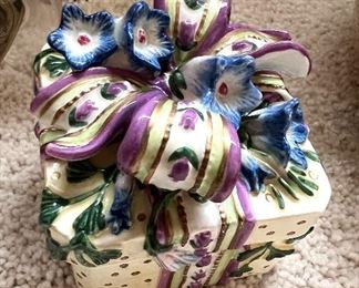 Fitz and Floyd floral gift box trinket box