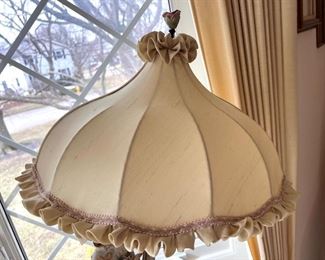 Pair of Outstanding Vintage Japanese lamps  - man and woman - both in perfect condition (lamp shade)