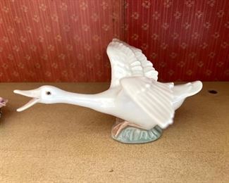 Lladro Goose 