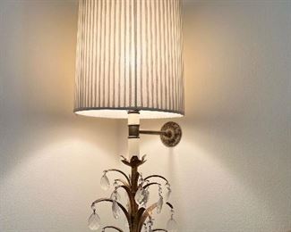 Italian gold tone wall lamp w/crystals 