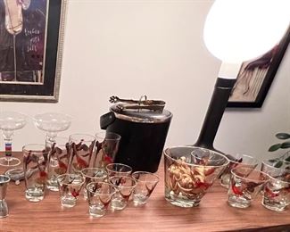 Vtg. Mid Century Modern Hazel Atlas red gold Pheasant bar glasses 