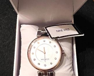 New Nine West ladies watch 