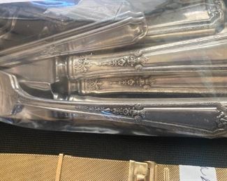 Sterling silver - most likely Towle "Louis" - Pat. 1924