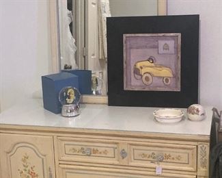 Dresser & mirror