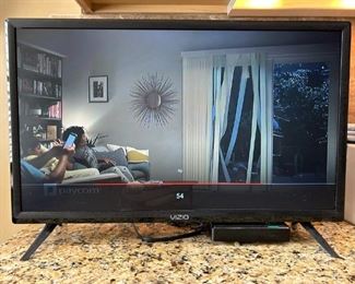 25" Vizio TV with remote