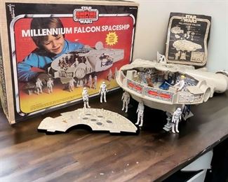 Millennium Falcon Spaceship with original box and figures. 