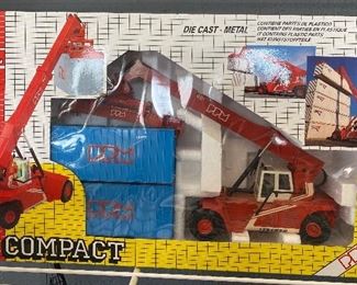 Joal PPM Compact Super Stacker Crane New In Box…WAS $38….25% OFF = 28.50.