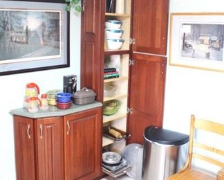 Kitchen is filled with clean, quality items.