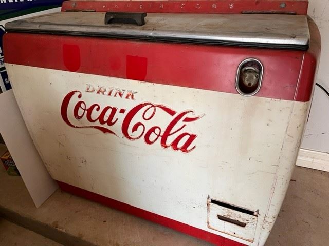 Vintage 1950s Coca-Cola Westinghouse Master Size cooler 