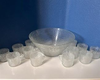 Anchor Hocking Soreno clear glass punch bowl set with 12 cups