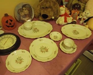 Vintage mint chocolate condition dinner service China set for Twelve people, Bavaria Germany, super high quality, many serving pieces, for 12, 