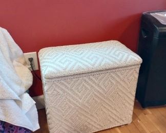 Like new clothes hamper,