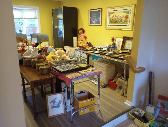 Dining Room Display Case, display cabinet for sale,  For the kid's wonderful display Disney world characters, Warner Brothers characters, Dora the Explorer kitchen Play, weather stations, clocks, much more...