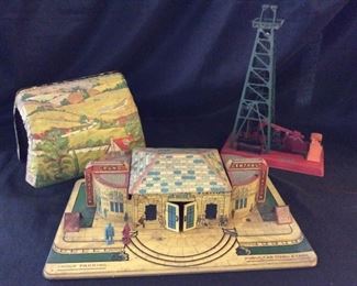 MARX Tin Train Tunnel Tin Public Cab Stand  The Lionel Corp No.455 Oil Derrick  Pumper